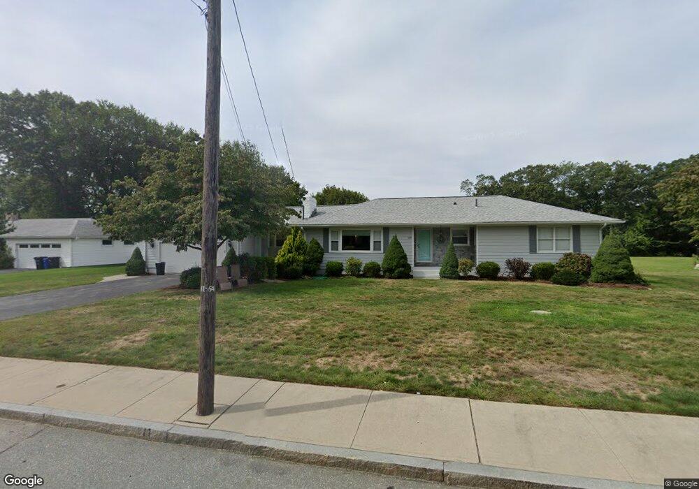 102 Simmonsville Ave, Johnston, RI 02919 - photo 1