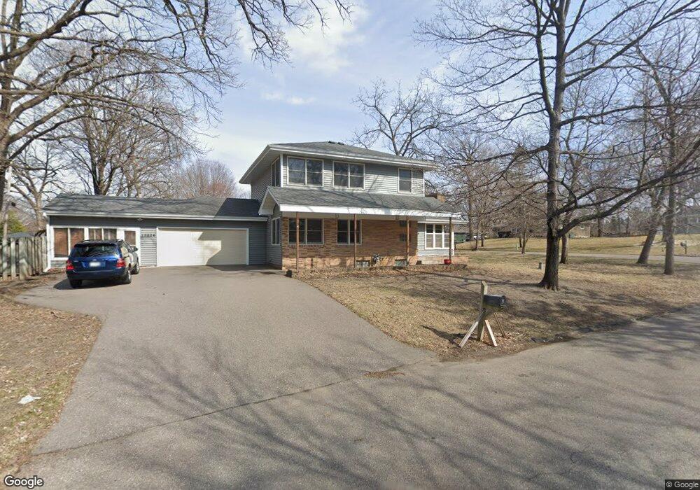 17026 Sherwood Rd, Minnetonka, MN 55345 - photo 1