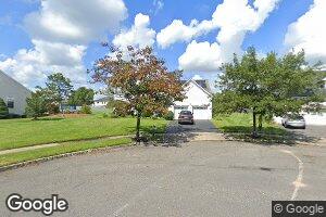 19 Lockewood Ln, East Windsor, NJ 08520