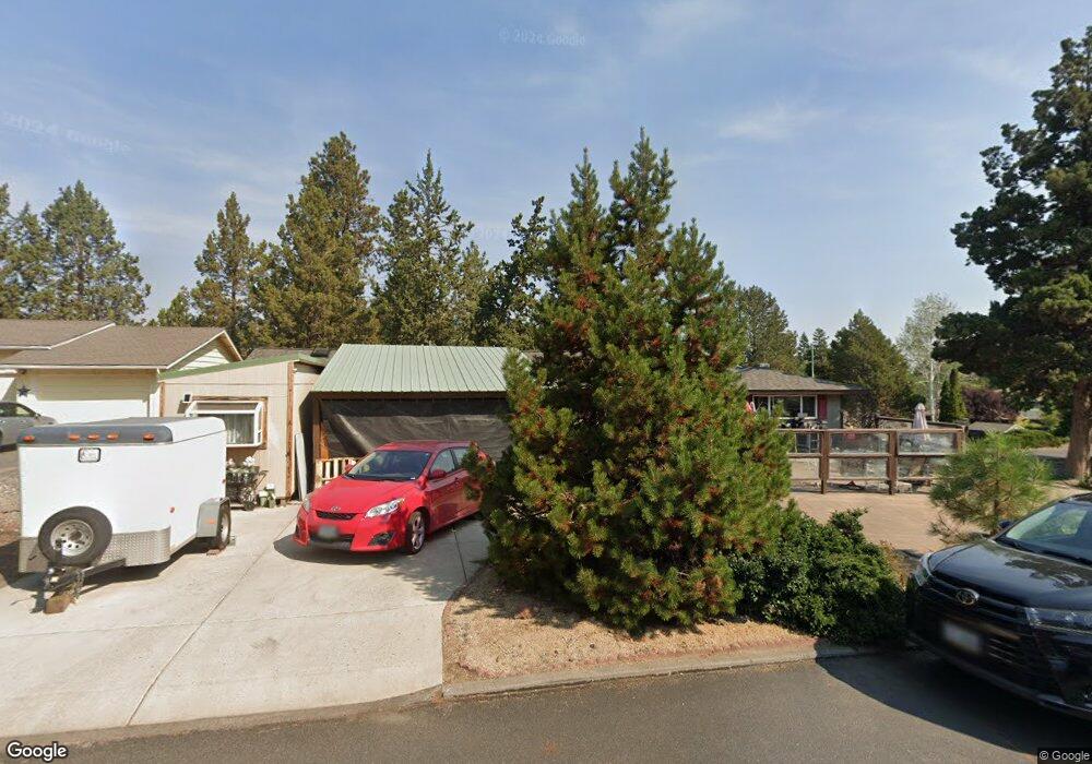 1528 NE Northview Dr, Bend, OR 97701 - photo 1