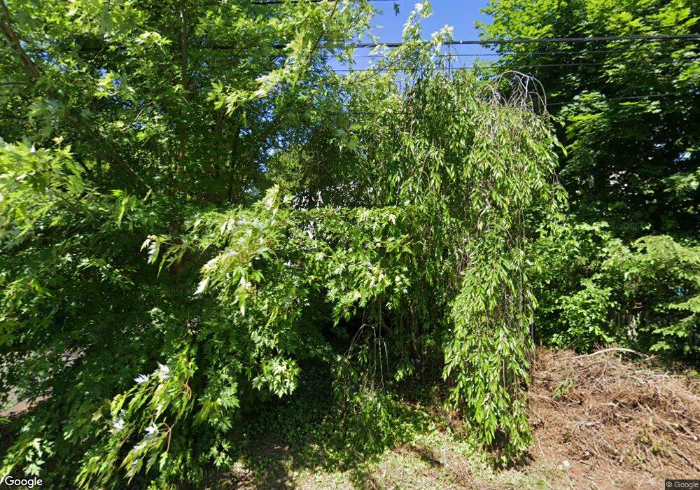 8 Phyllis Place, Rye Brook, NY 10573 - photo 1