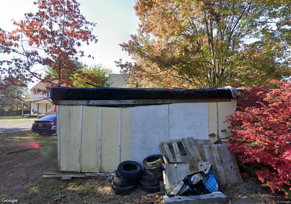 8472 Emerald Ln, Marshall, VA 20115 - photo 1