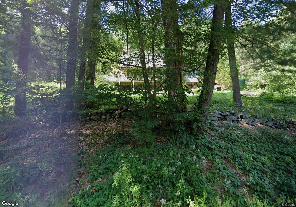 236 W Sutton Rd, Sutton, MA 01590 - photo 1