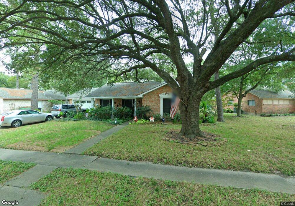 7414 Deep Forest Dr, Houston, TX 77088 - photo 1