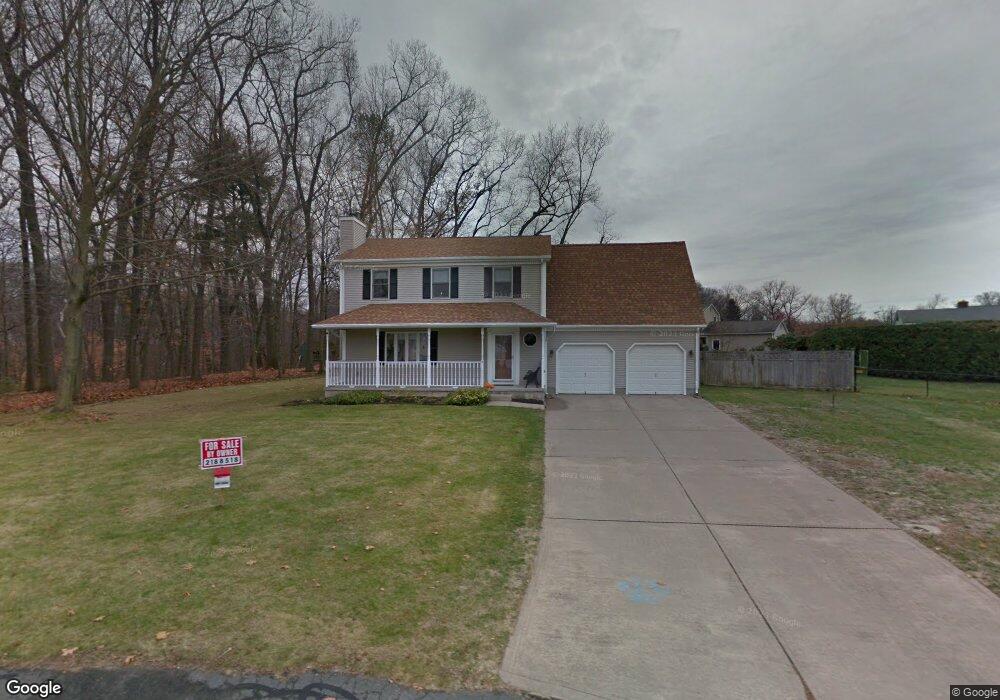 4 Trinity Dr, West Springfield, MA 01089 - photo 1