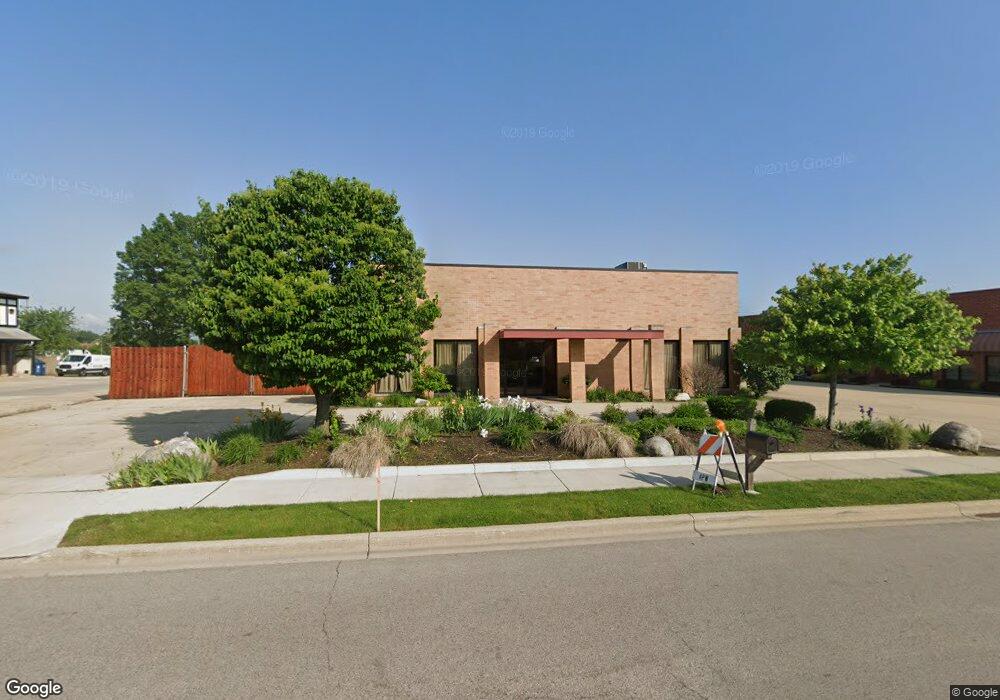 1300 Chase St, Algonquin, IL 60102 - photo 1