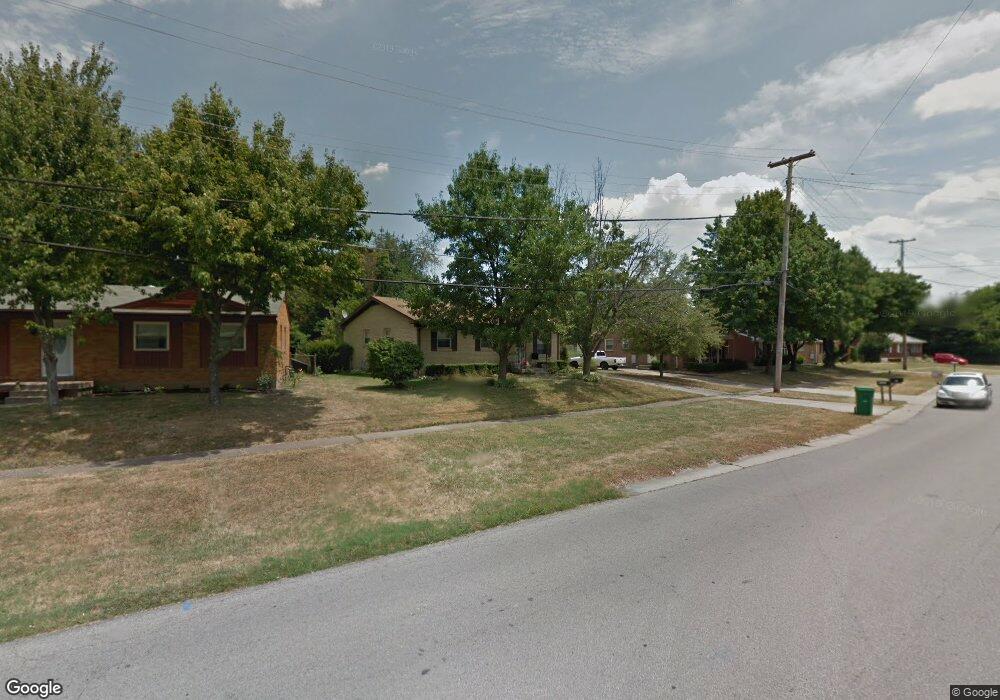 545 Colonyridge Rd, Louisville, KY 40229 - photo 1