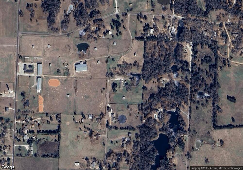 398 W Fox Creek Ln, Whitesboro, TX 76273 - photo 1