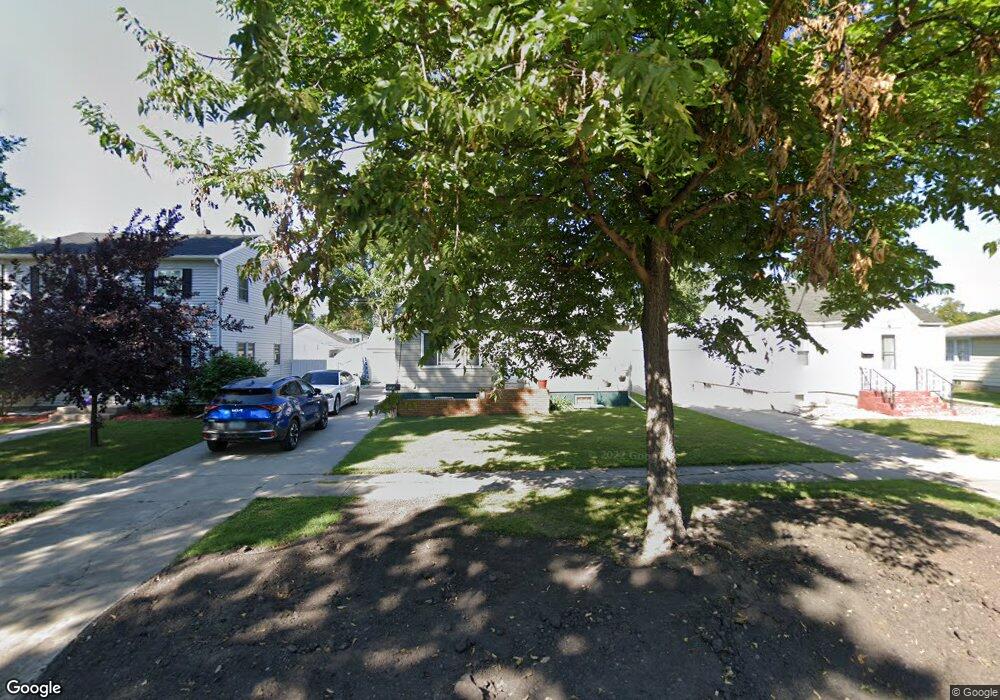 910 S 9th St, Grand Forks, ND 58201 - photo 1