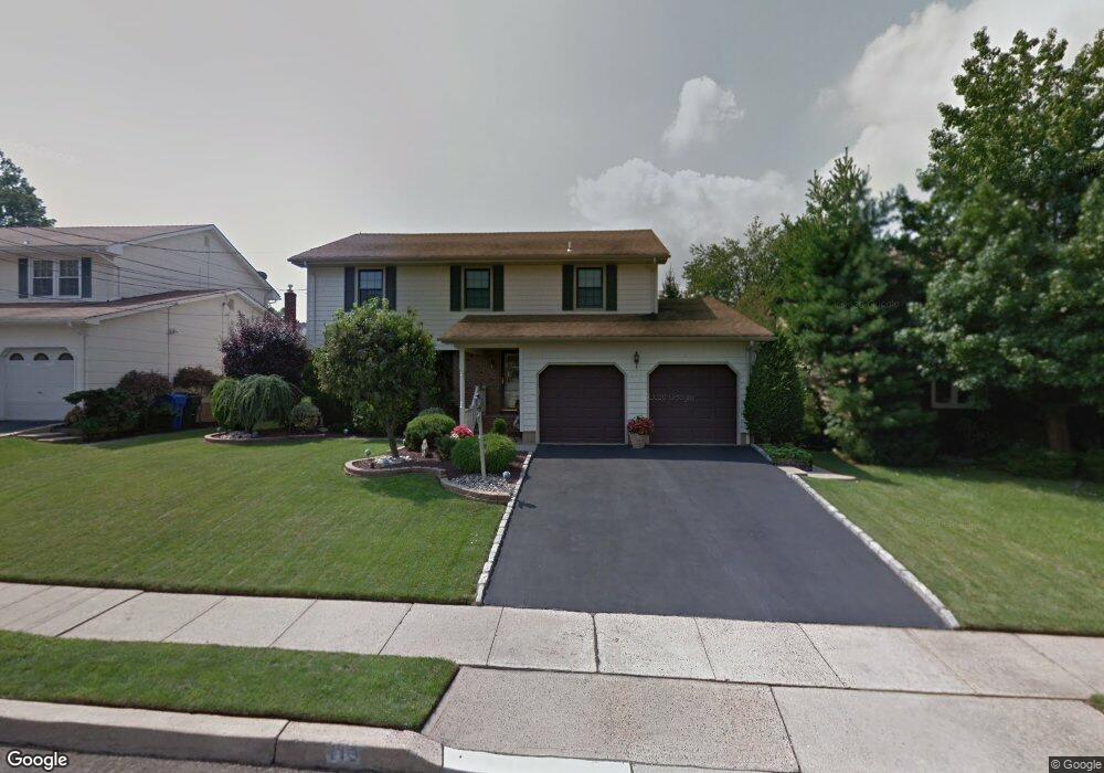 119 S Cliff Rd, Colonia, NJ 07067 - photo 1