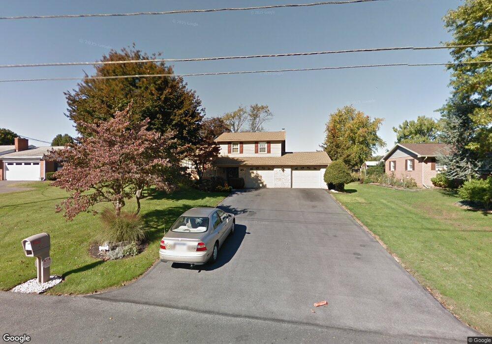 2955 Roosevelt Dr, Chambersburg, PA 17201 - photo 1