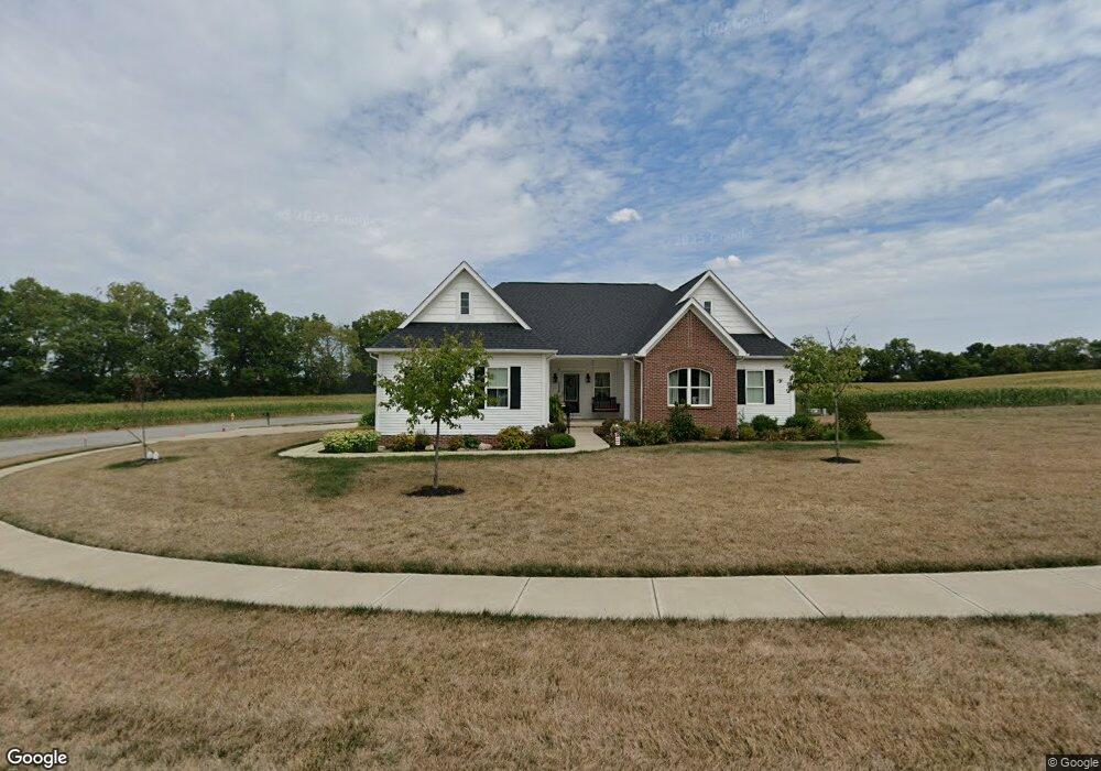 1520 Brooke Park Dr, Circleville, OH 43113 - photo 1