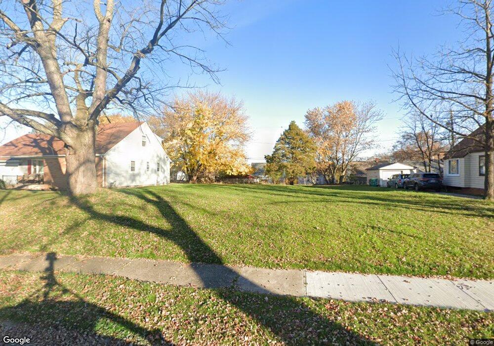 20513 Watson Rd, Maple Heights, OH 44137 - photo 1