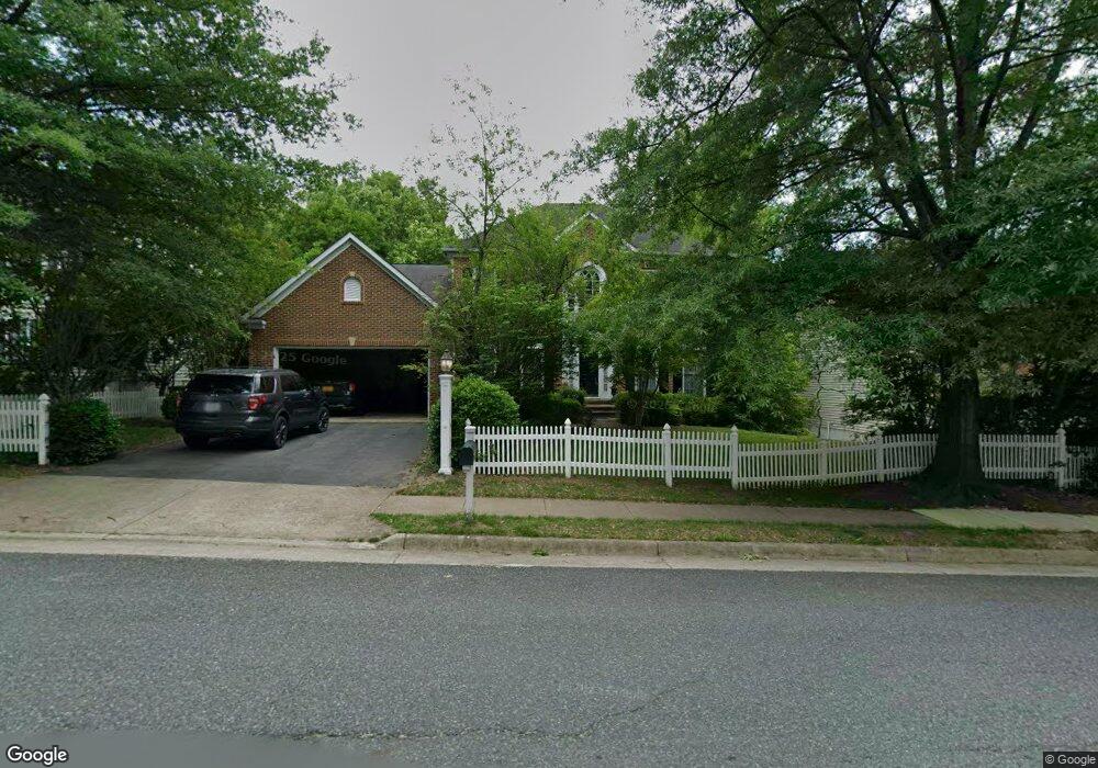 1871 Powells Landing Cir, Woodbridge, VA 22191 - photo 1