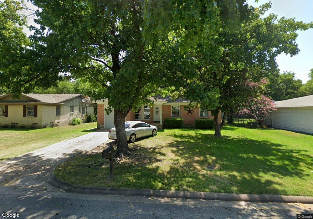 2008 N Main St, Bonham, TX 75418 - photo 1