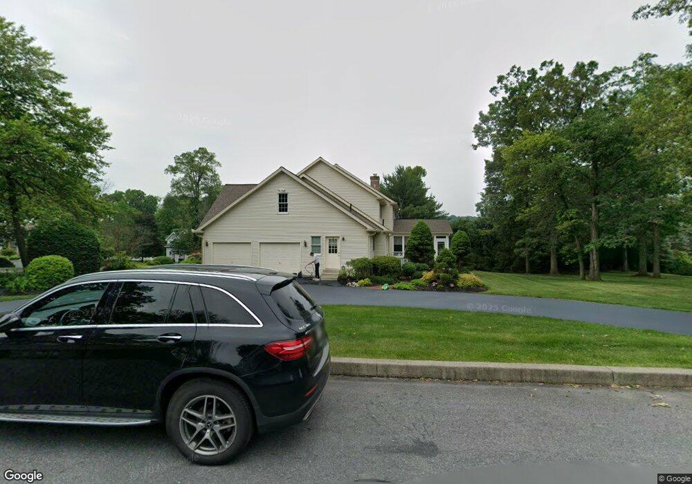 127 Woodview Dr, Orwigsburg, PA 17961 - photo 1