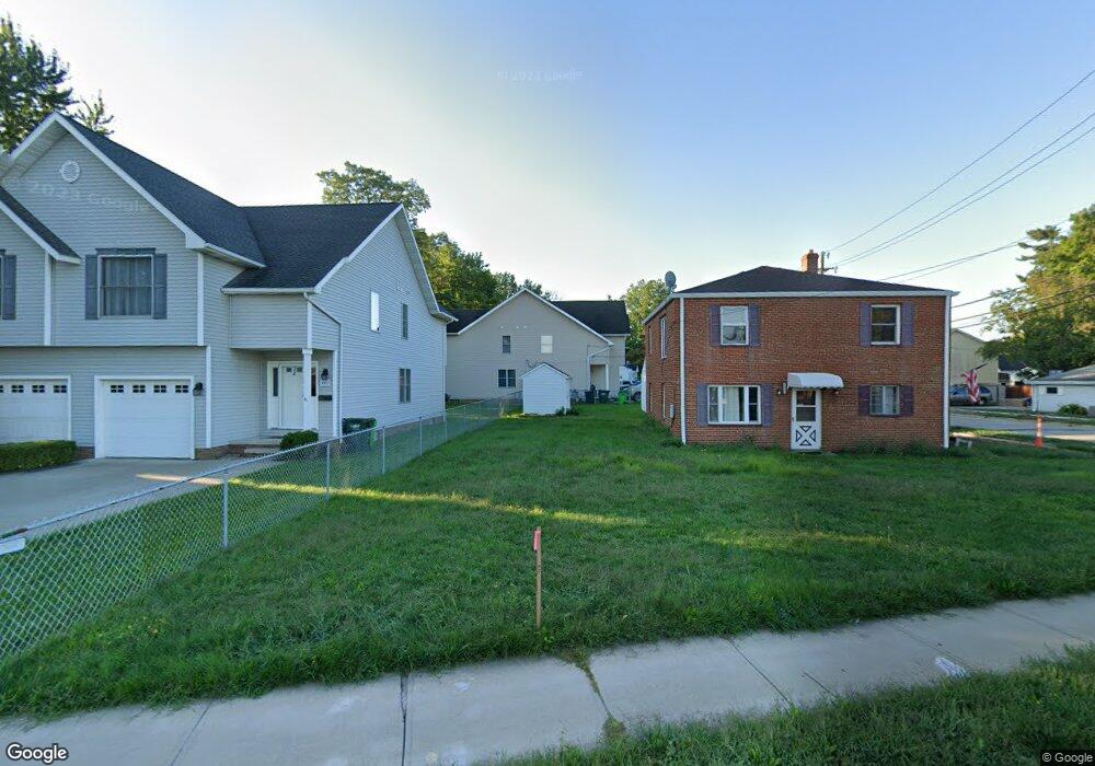 1515 Douglas Rd, Wickliffe, OH 44092 - photo 1