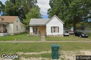 1111 Iowa St, Louisiana, MO 63353