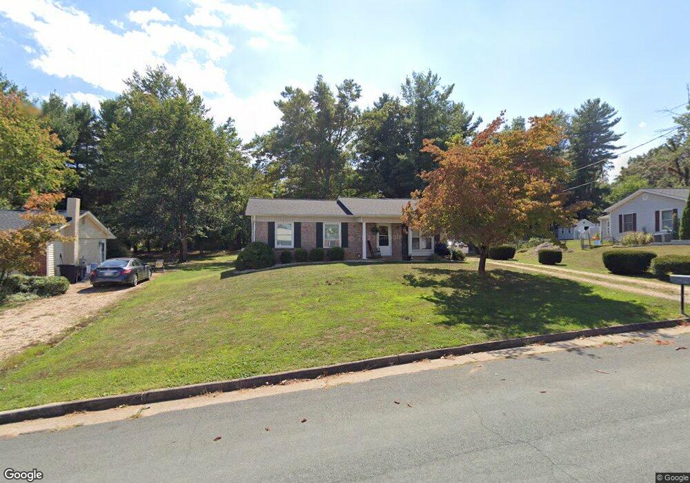 27 Greenbriar Ln, Stuarts Draft, VA 24477 - photo 1