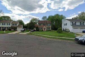 6 Dickens Ln, Mount Laurel, NJ 08054