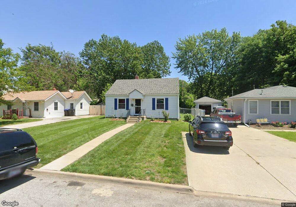 1928 SW Atwood Ave, Topeka, KS 66604 - photo 1