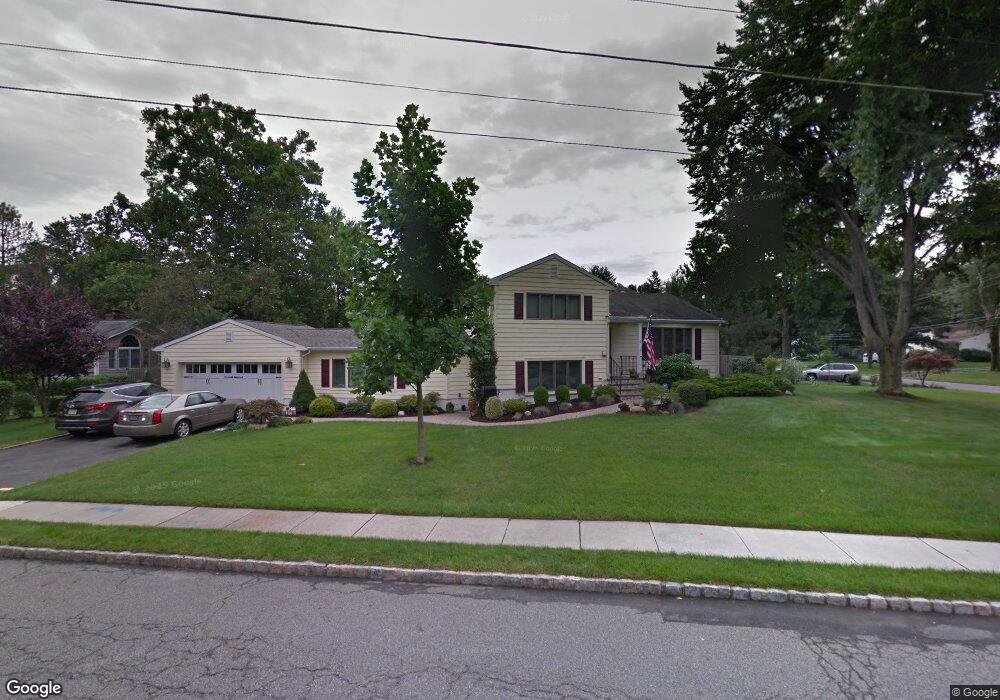 2 Leslie Ave, Florham Park, NJ 07932 - photo 1