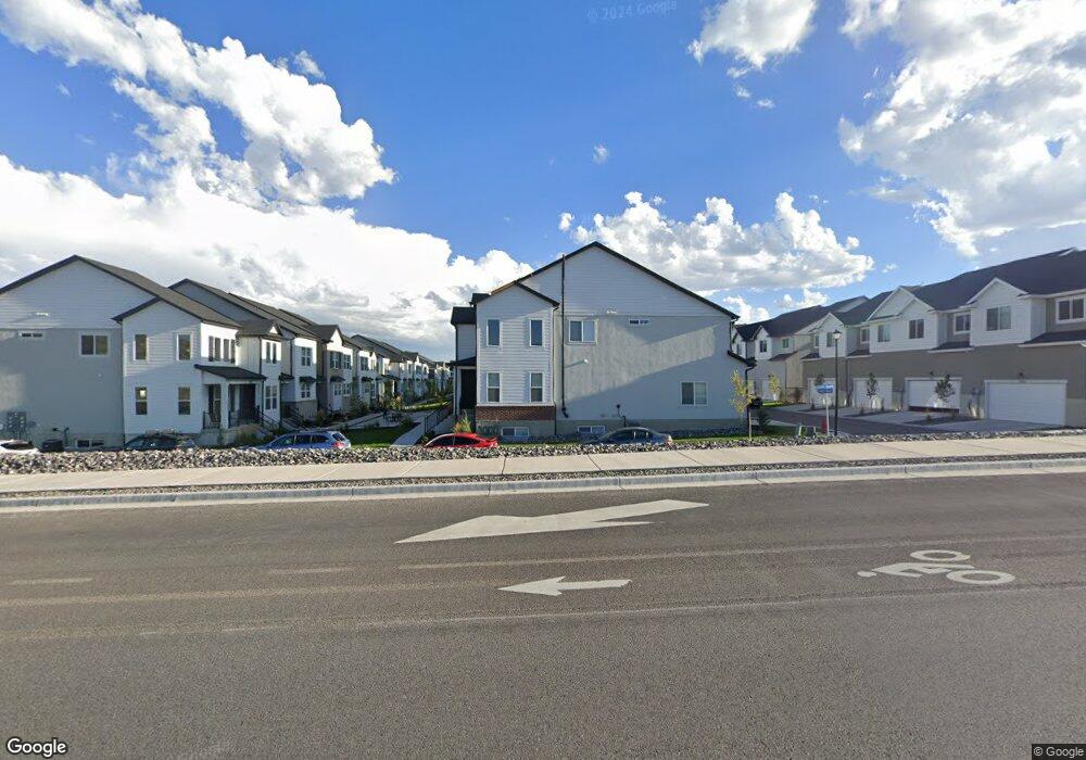 2056 N 4010 W unit 296, Lehi, UT 84043 - photo 1