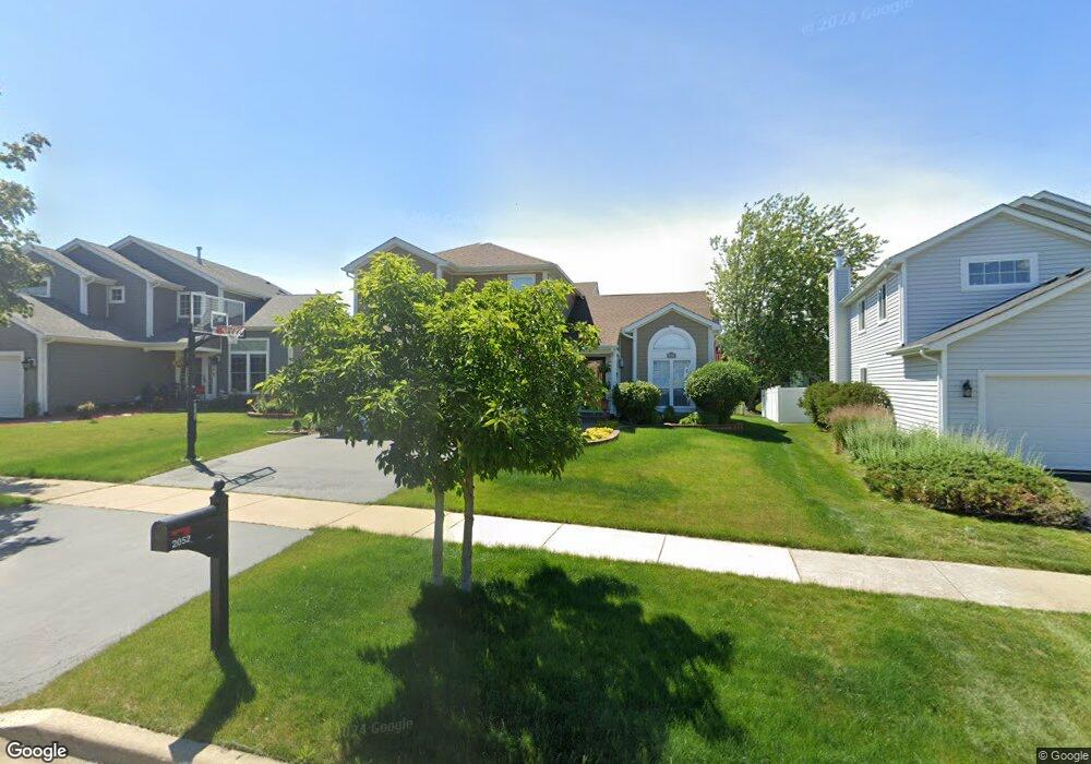 2052 Cobblebrook Ln, Naperville, IL 60565 - photo 1