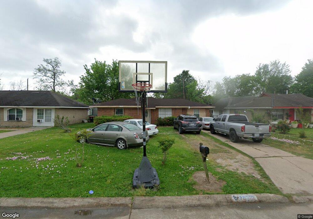 3702 Pine Meadow Ln, Houston, TX 77039 - photo 1