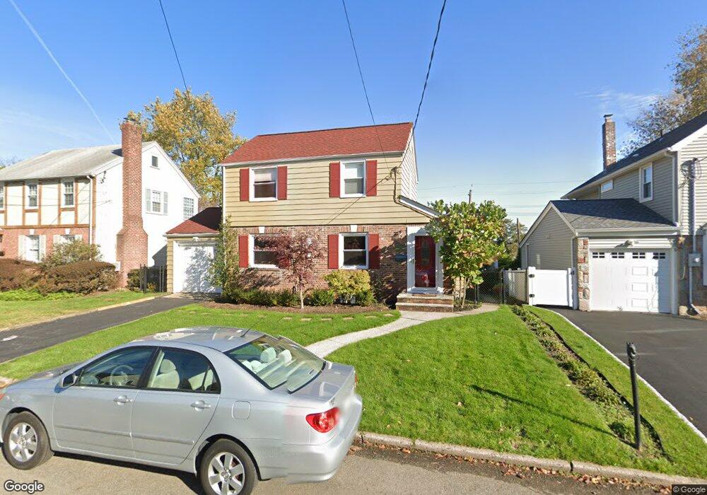 578 Clarendon Ct, River Edge, NJ 07661 - photo 1