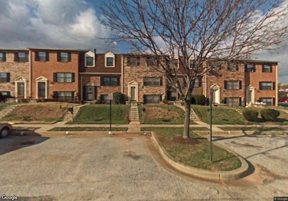 4708 Grand Bend Dr, Catonsville, MD 21228 - photo 1