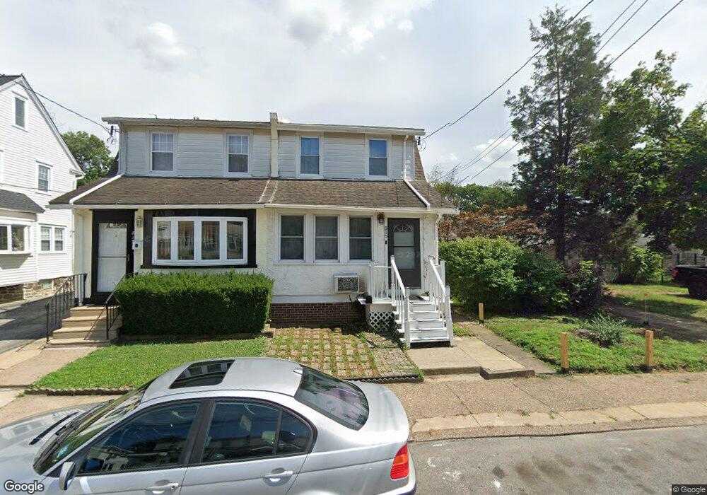 816 Spruce St, Collingdale, PA 19023 - photo 1