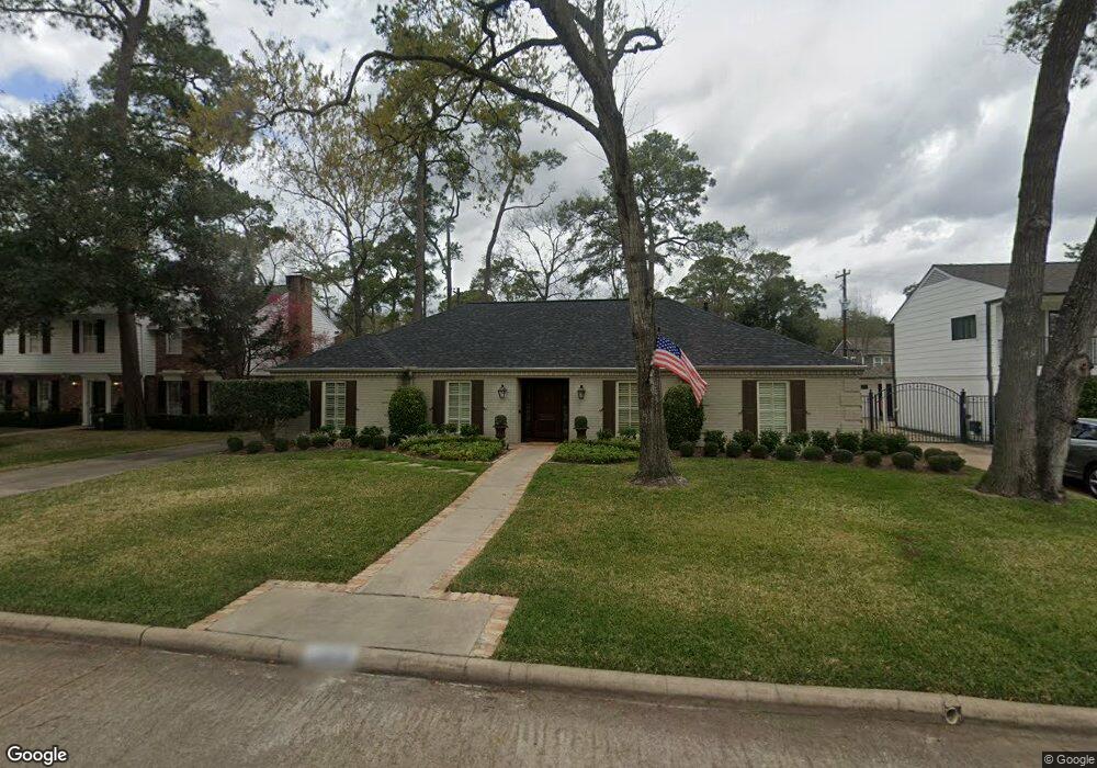 13830 Woodthorpe Ln, Houston, TX 77079 - photo 1
