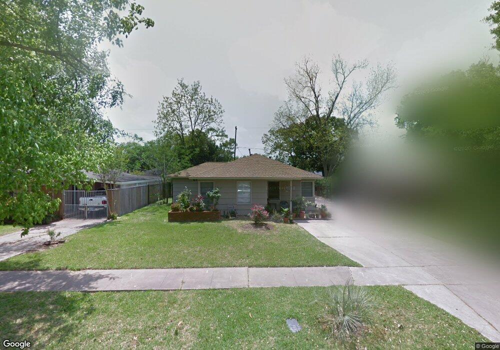 7718 Hereford St, Houston, TX 77087 - photo 1