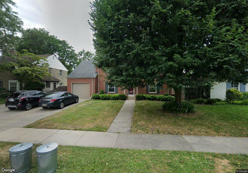 6 Radnor Cir, Grosse Pointe Farms, MI 48236 - photo 1