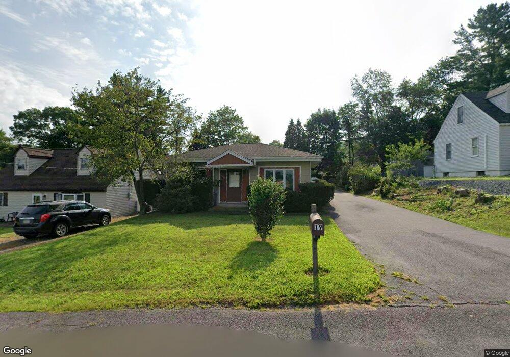 19 Sun Valley Dr, Drums, PA 18222 - photo 1