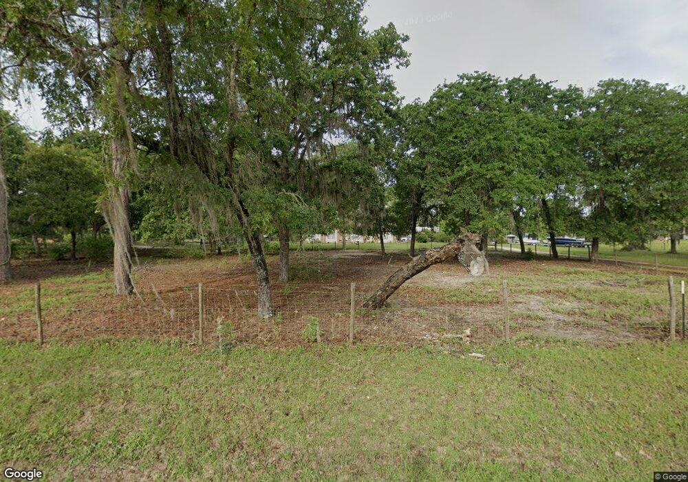 940 SW Roberts Ave, Fort White, FL 32038 - photo 1