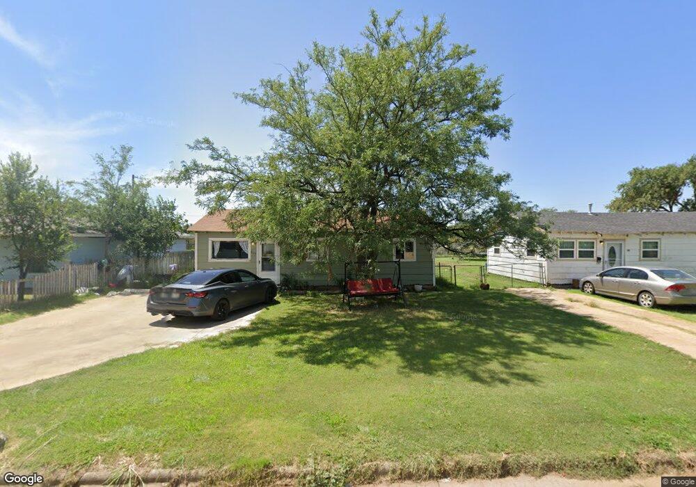 605 W 29th St, Plainview, TX 79072 - photo 1
