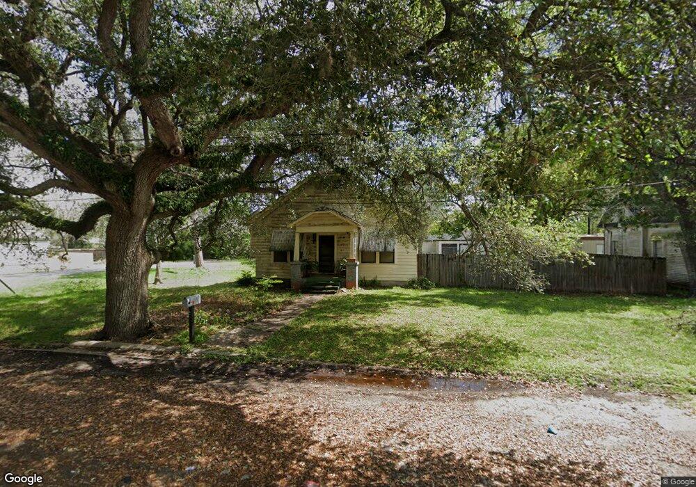 2501 Avenue K, Bay City, TX 77414 - photo 1