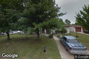 909 Sequoya Ln, Hiawatha, KS 66434