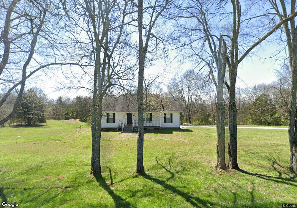 1405 Powell Ln, Lewisburg, TN 37091 - photo 1