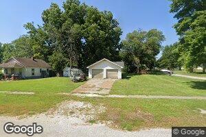 200 SE 3rd St, Hardin, MO 64035