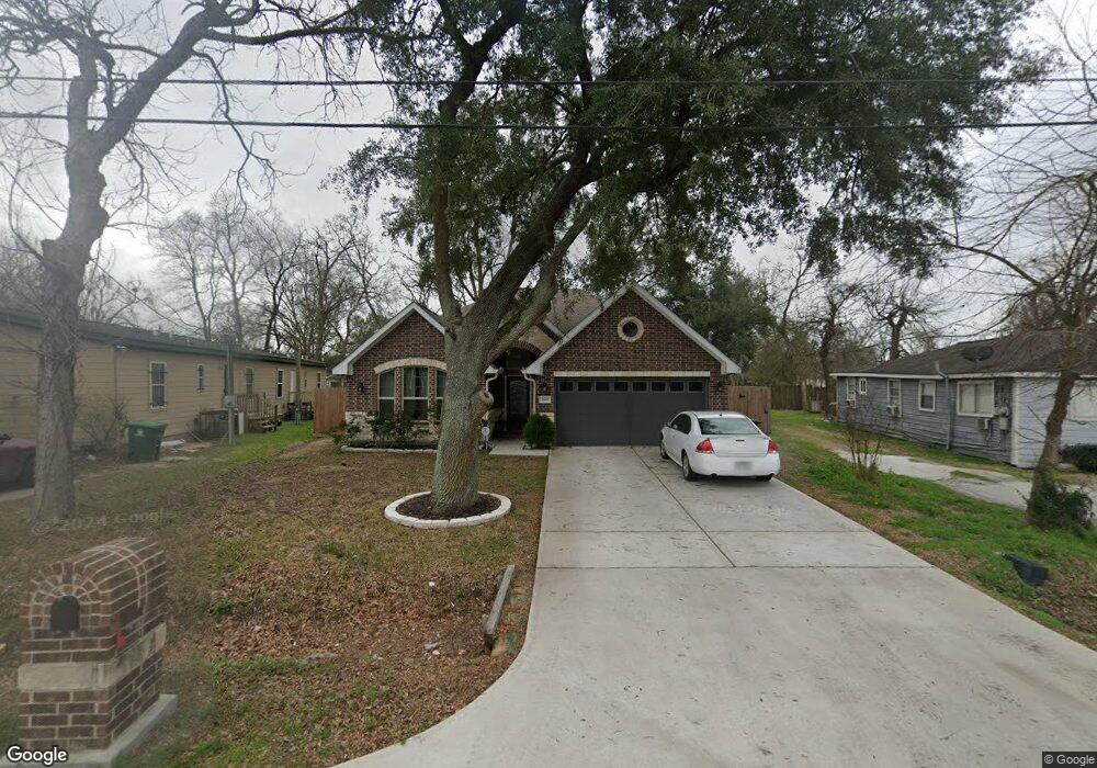 1049 Reverened B J Lewis, Houston, TX 77088 - photo 1