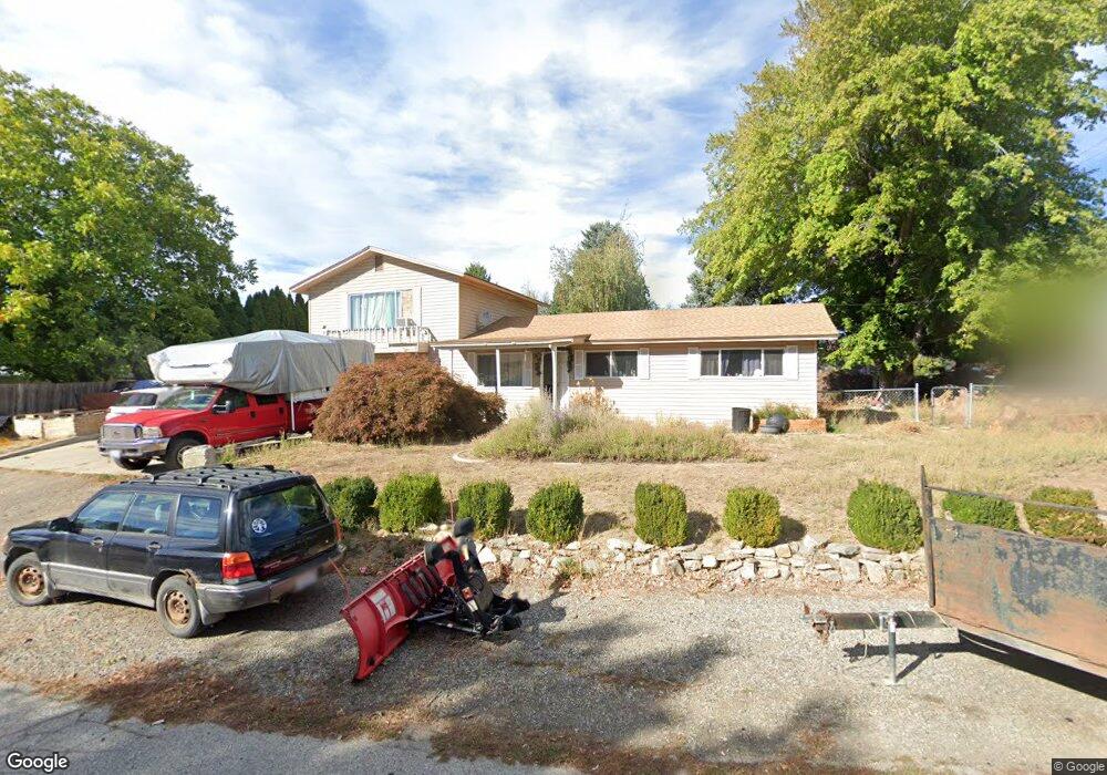 881 1st Place SE, East Wenatchee, WA 98802 - photo 1