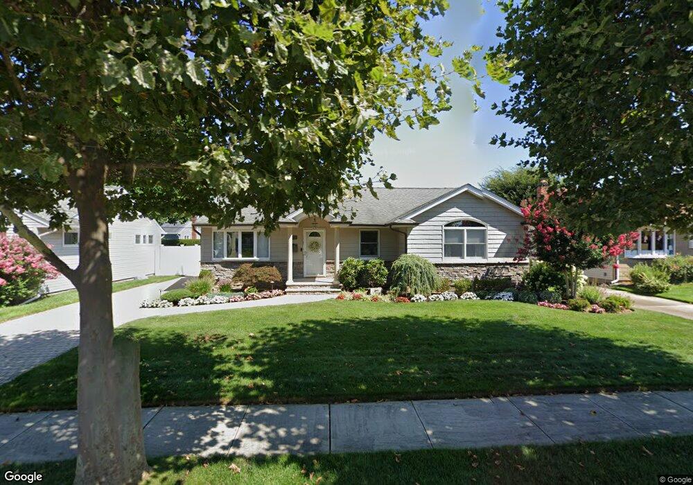 16 Coronet Crescent, Bethpage, NY 11714 - photo 1