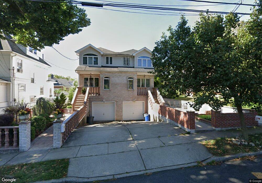 62 Bishop St unit A, Staten Island, NY 10306 - photo 1