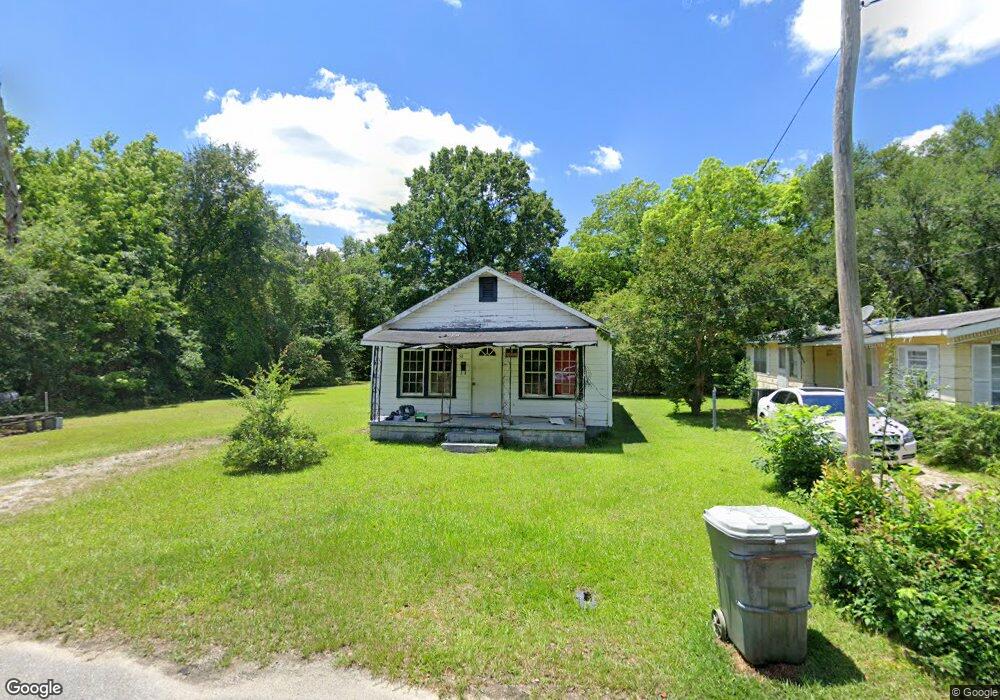 511 Gordon St, Camden, SC 29020 - photo 1