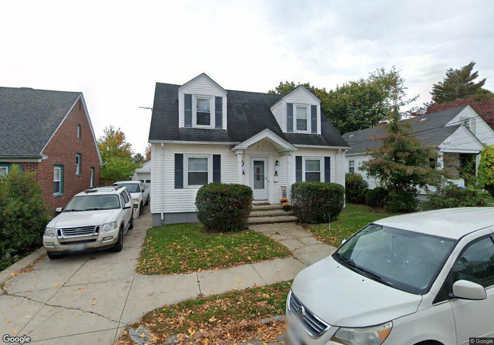 34 Metropolitan Rd, Providence, RI 02908 - photo 1