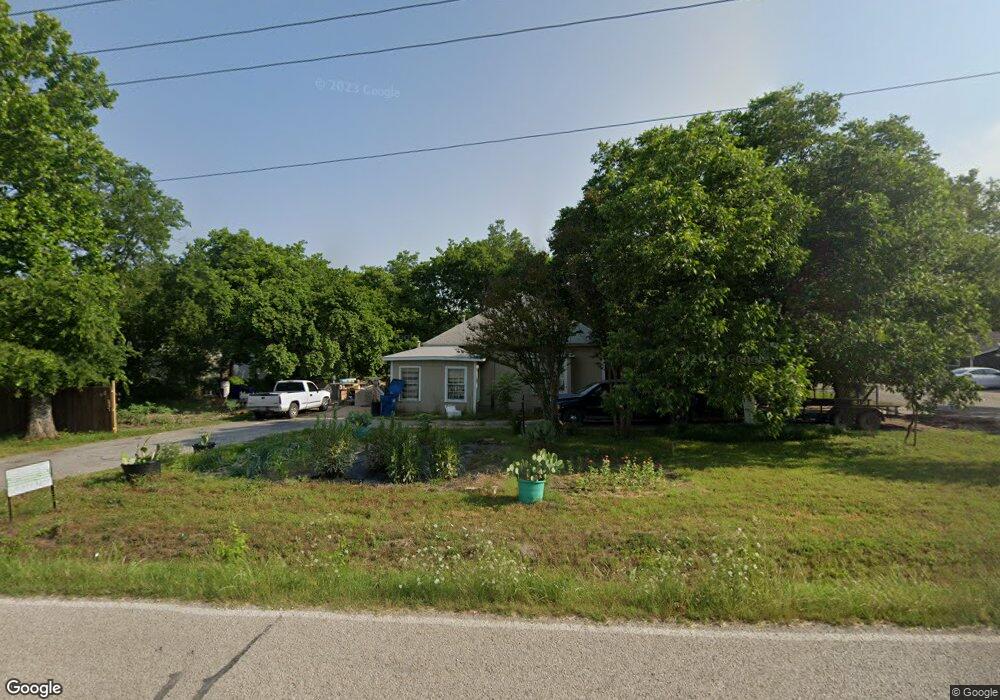300 W Saunders St, Trenton, TX 75490 - photo 1