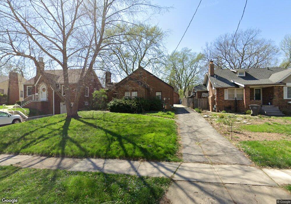 1920 37th St, Des Moines, IA 50310 - photo 1